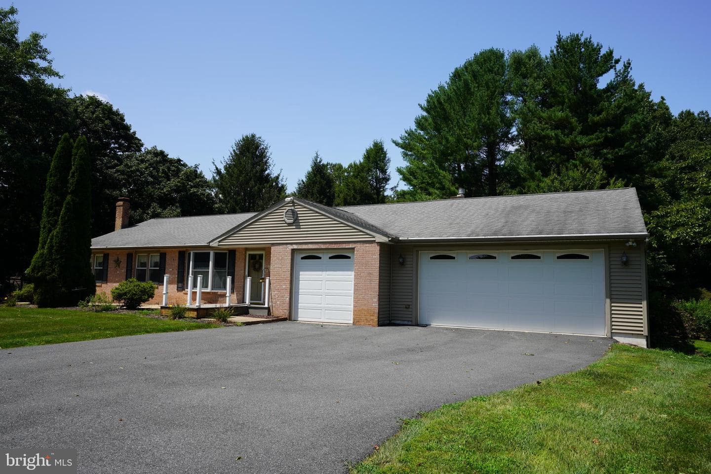 8 Butternut Lane photo 2