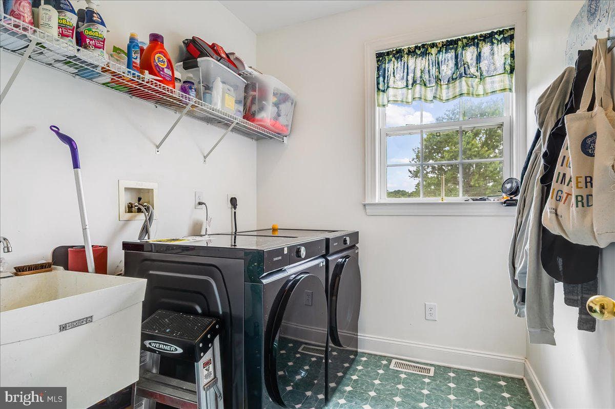 501 Kelleher Drive photo 20