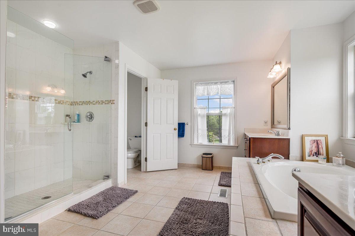 501 Kelleher Drive photo 28