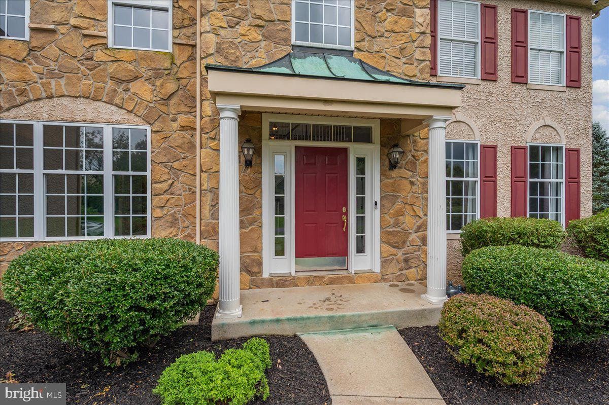 501 Kelleher Drive photo 4