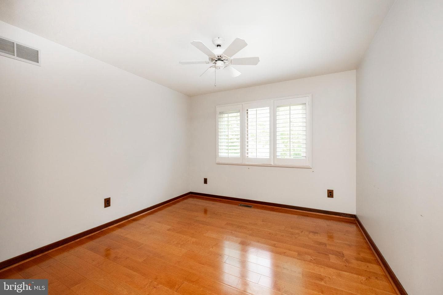 704 N Whitford Road photo 46