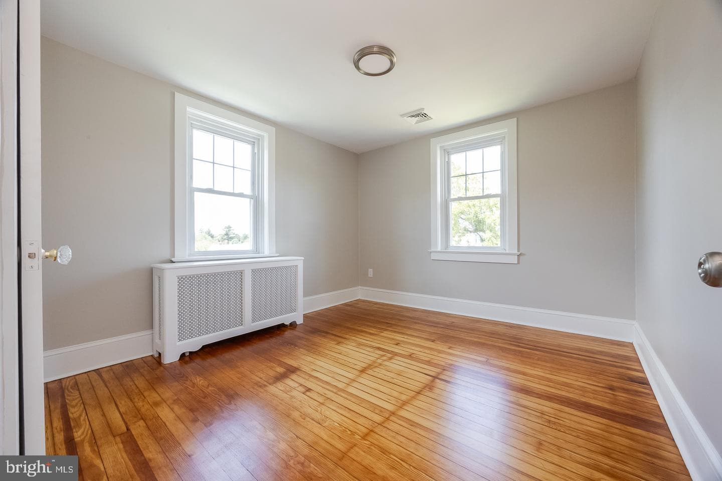 401 W Lancaster Avenue photo 17