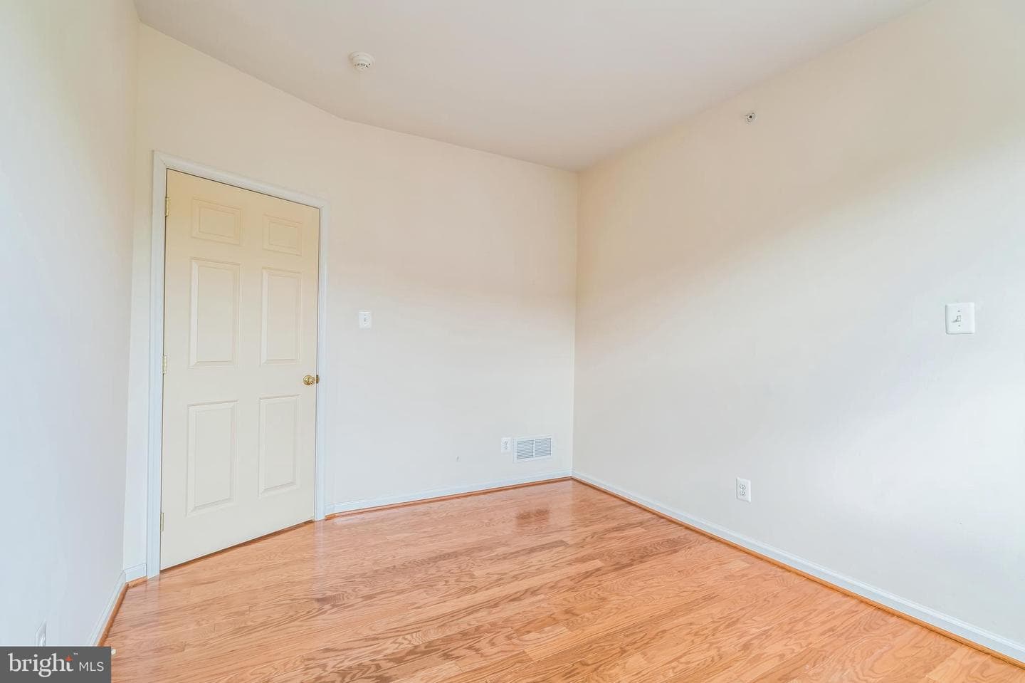 211 Victoria Gardens Drive #f photo 31