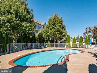 211 Victoria Gardens Drive #f photo 41