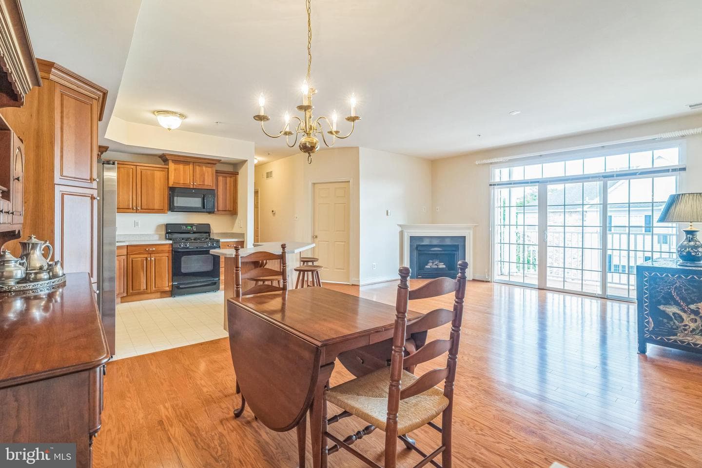 211 Victoria Gardens Drive #f photo 9