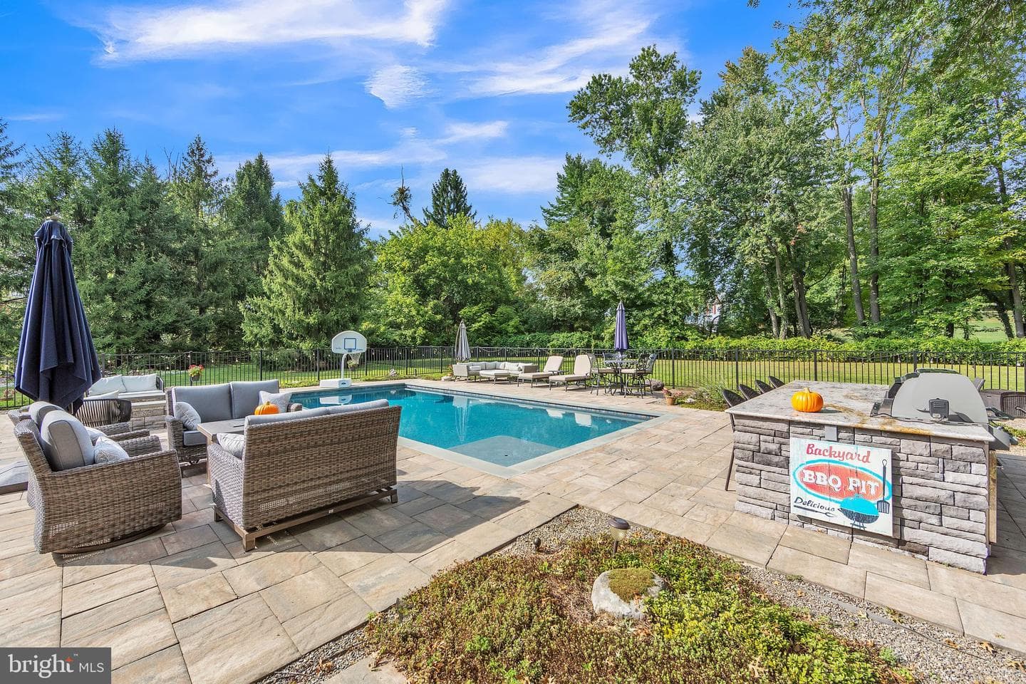 818 Statler Road photo 32