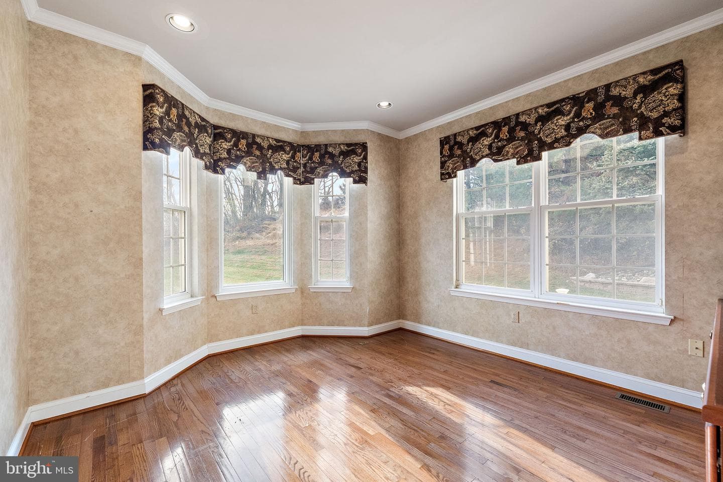 401 Indian Run Road photo 13
