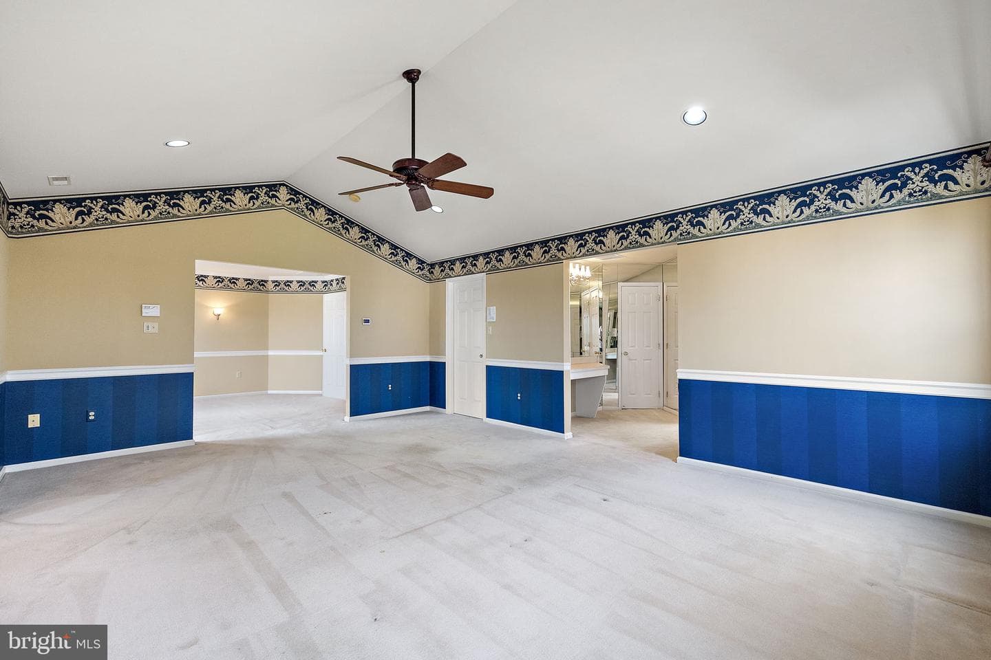 401 Indian Run Road photo 32