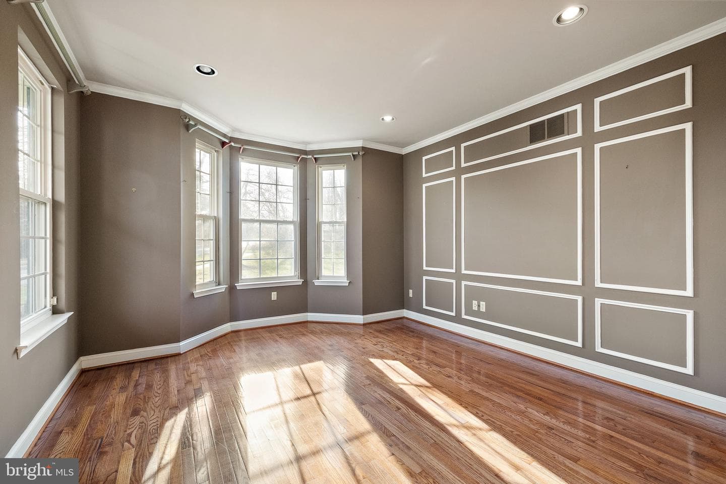401 Indian Run Road photo 7