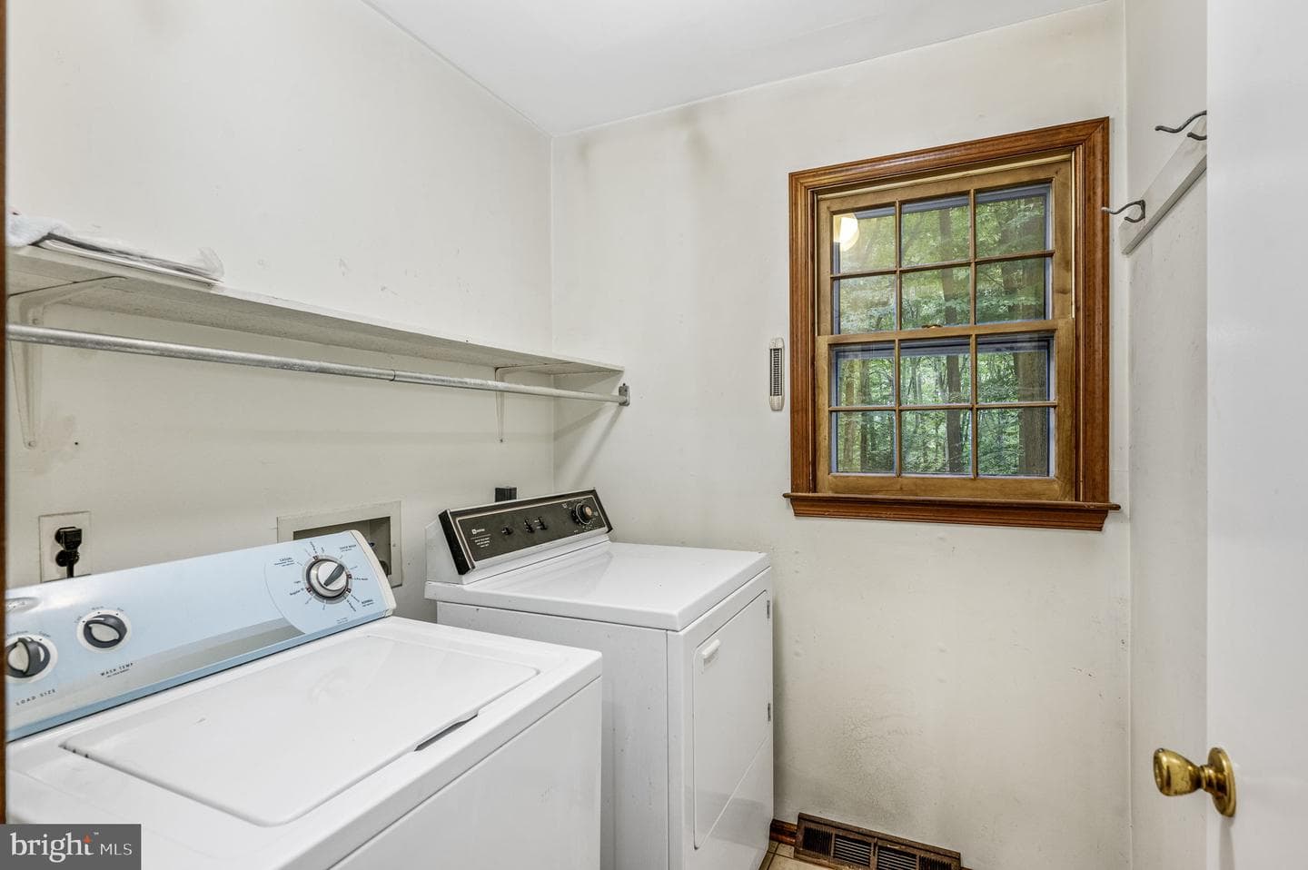 112 Reynard Drive photo 16