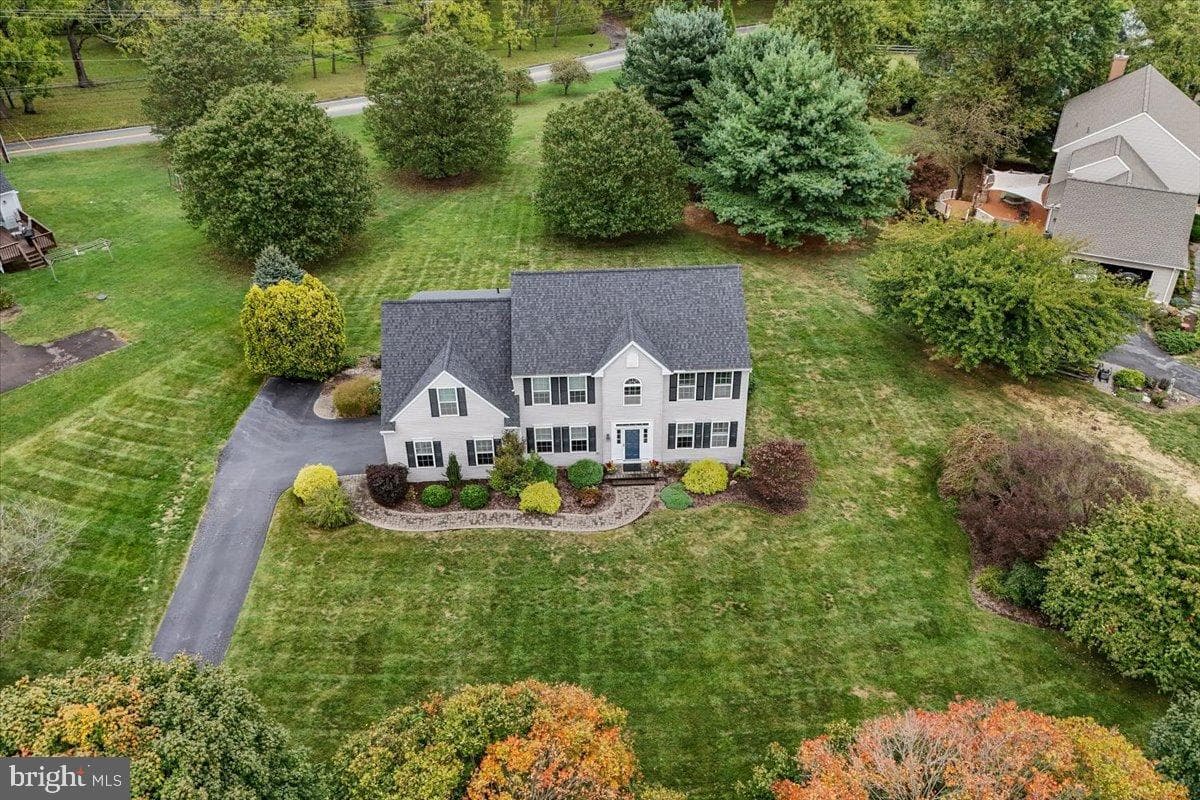 10 Spring Hill Drive photo 3