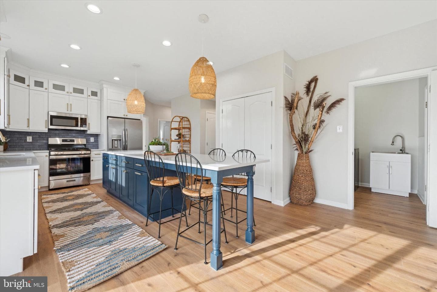 730 Franklin Street photo 6