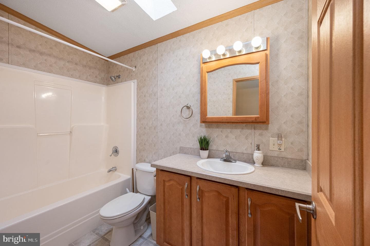 144 Glen Roy Road photo 20