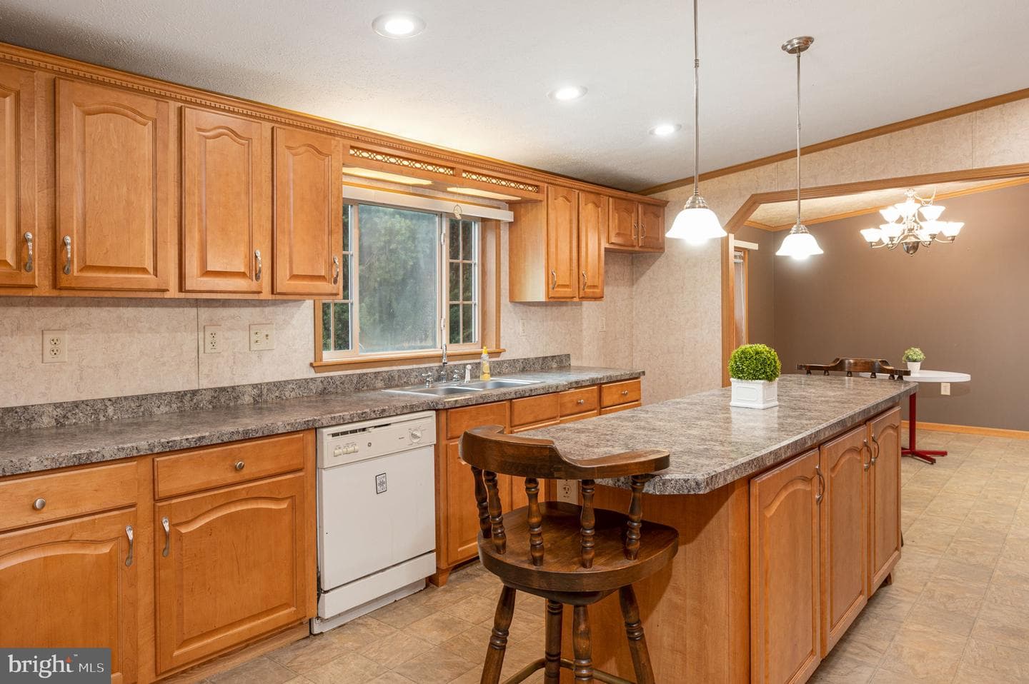 144 Glen Roy Road photo 6