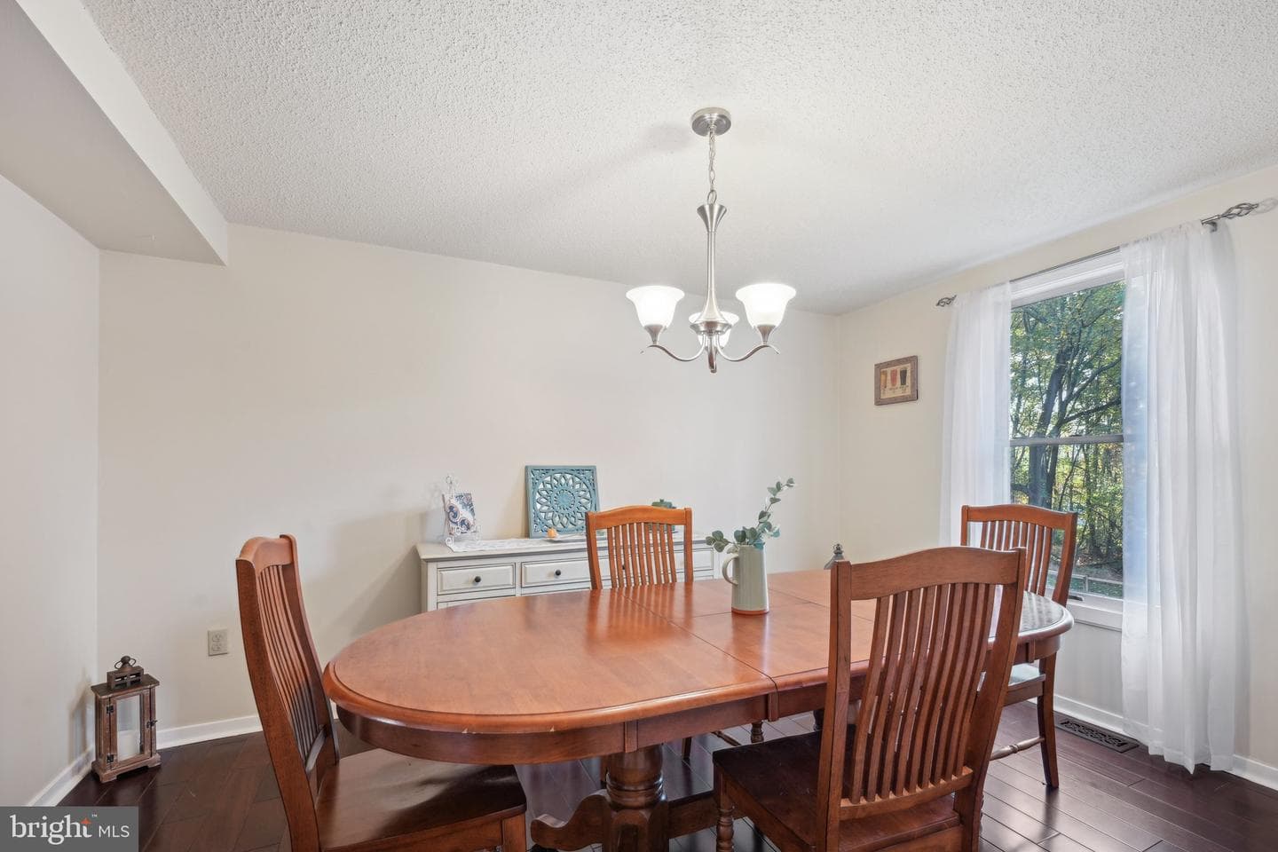 207 Katherine Lane photo 10