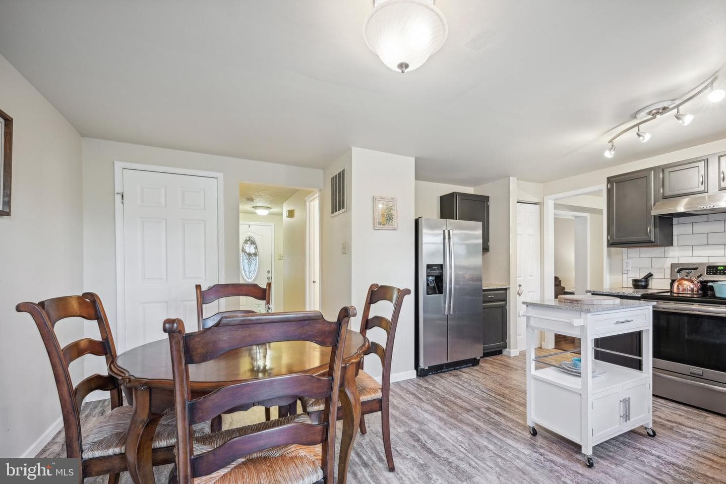 207 Katherine Lane photo 13