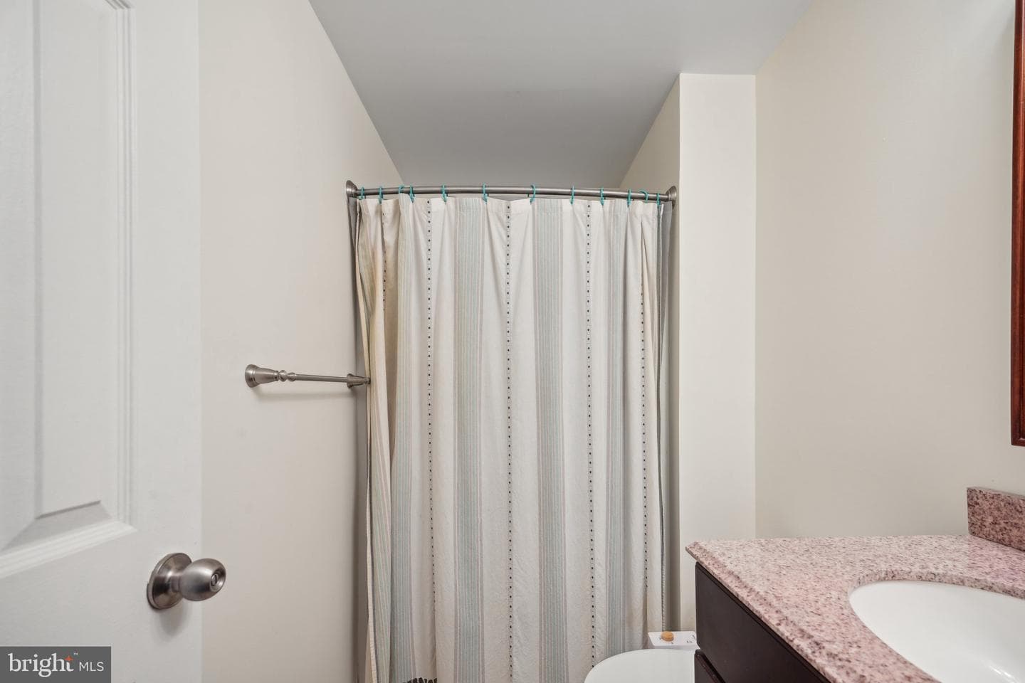207 Katherine Lane photo 21