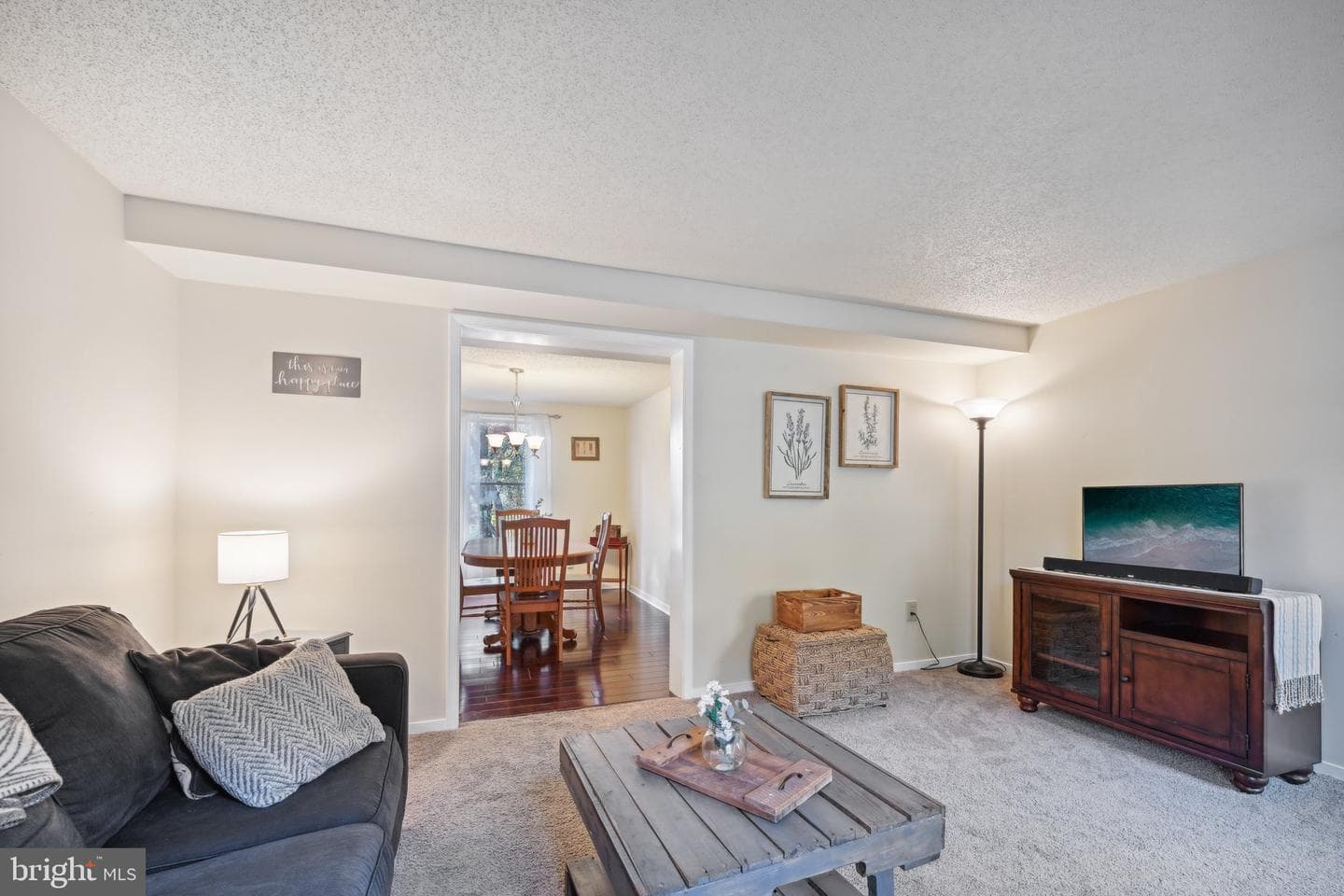 207 Katherine Lane photo 6