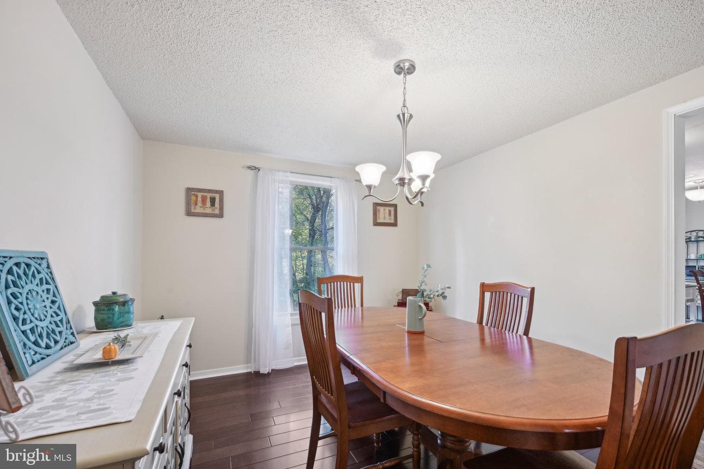 207 Katherine Lane photo 8