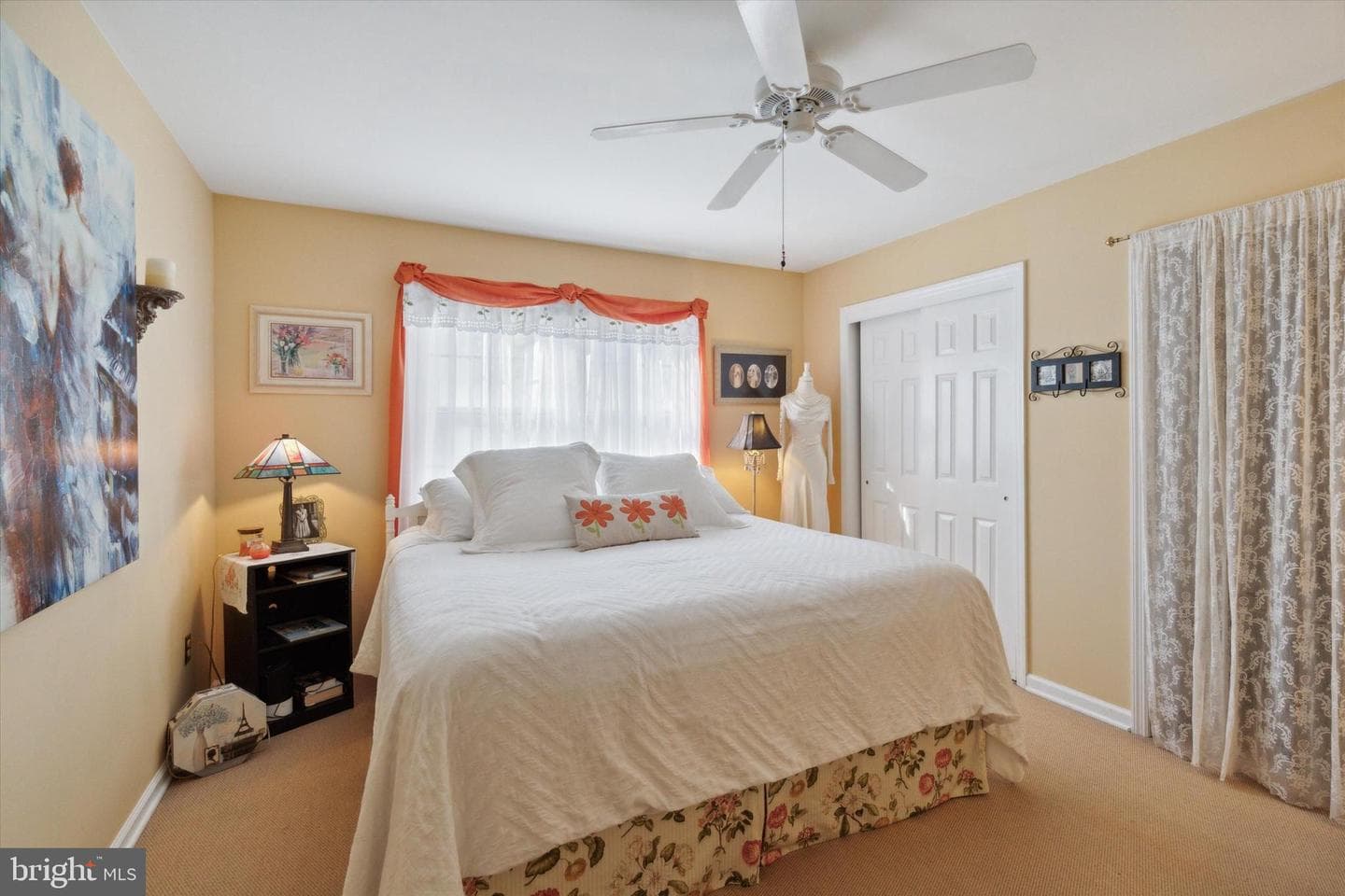 109 Scotts Glen Road photo 16
