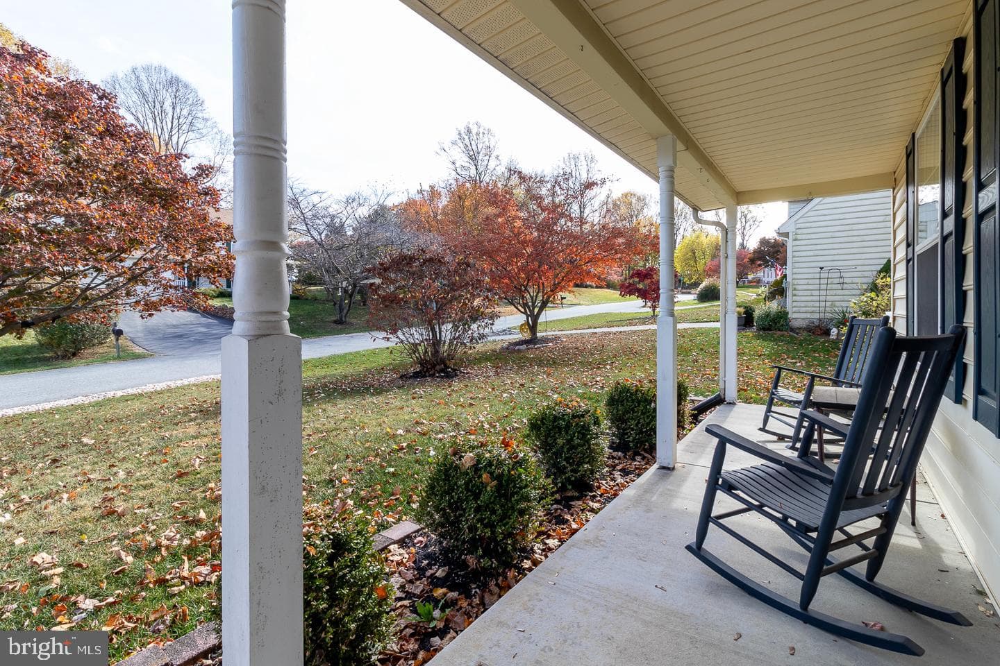 9 Deerpath Court photo 3