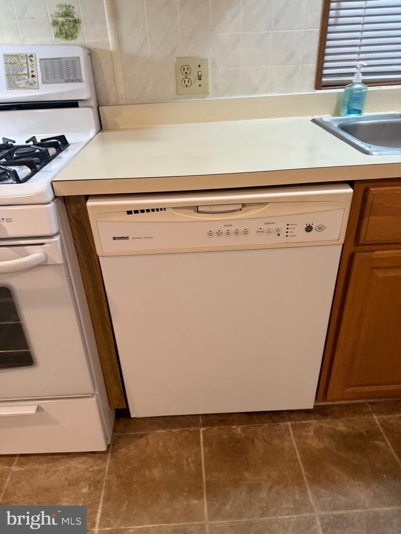 1040 Pine Drive photo 38