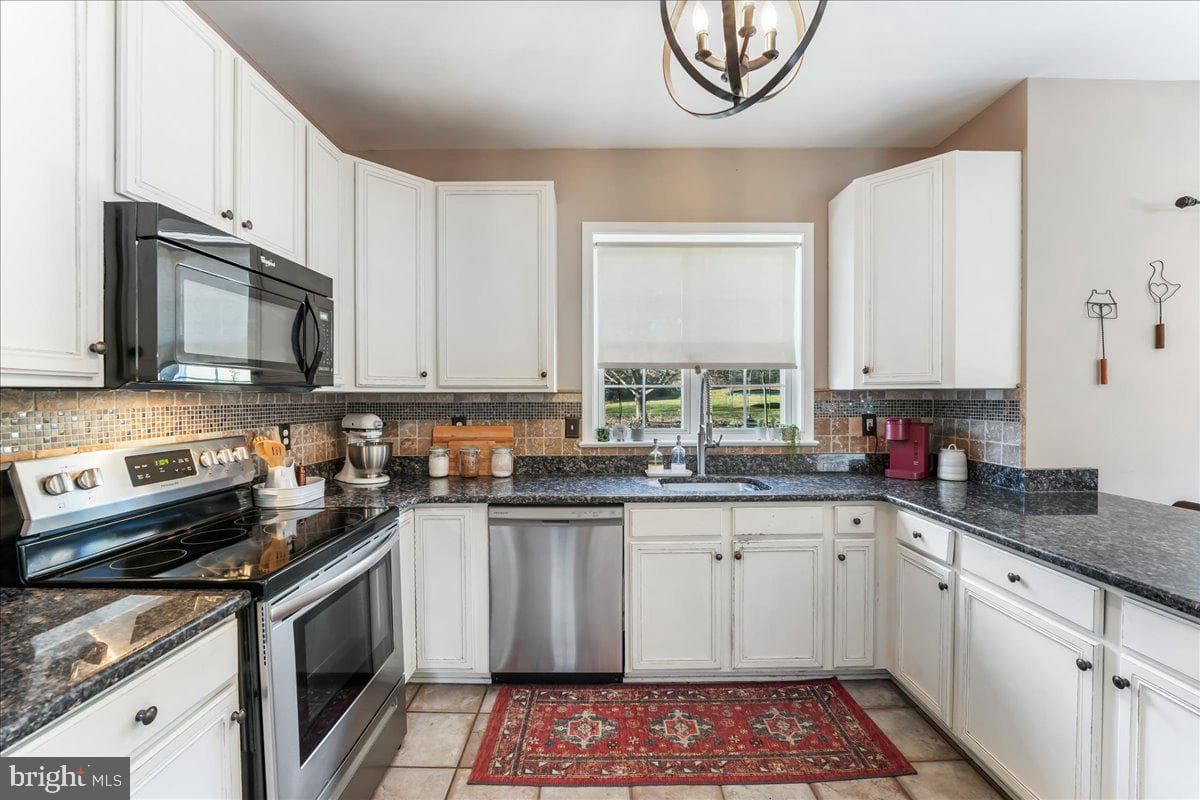 13 Jack Reynolds Way photo 19