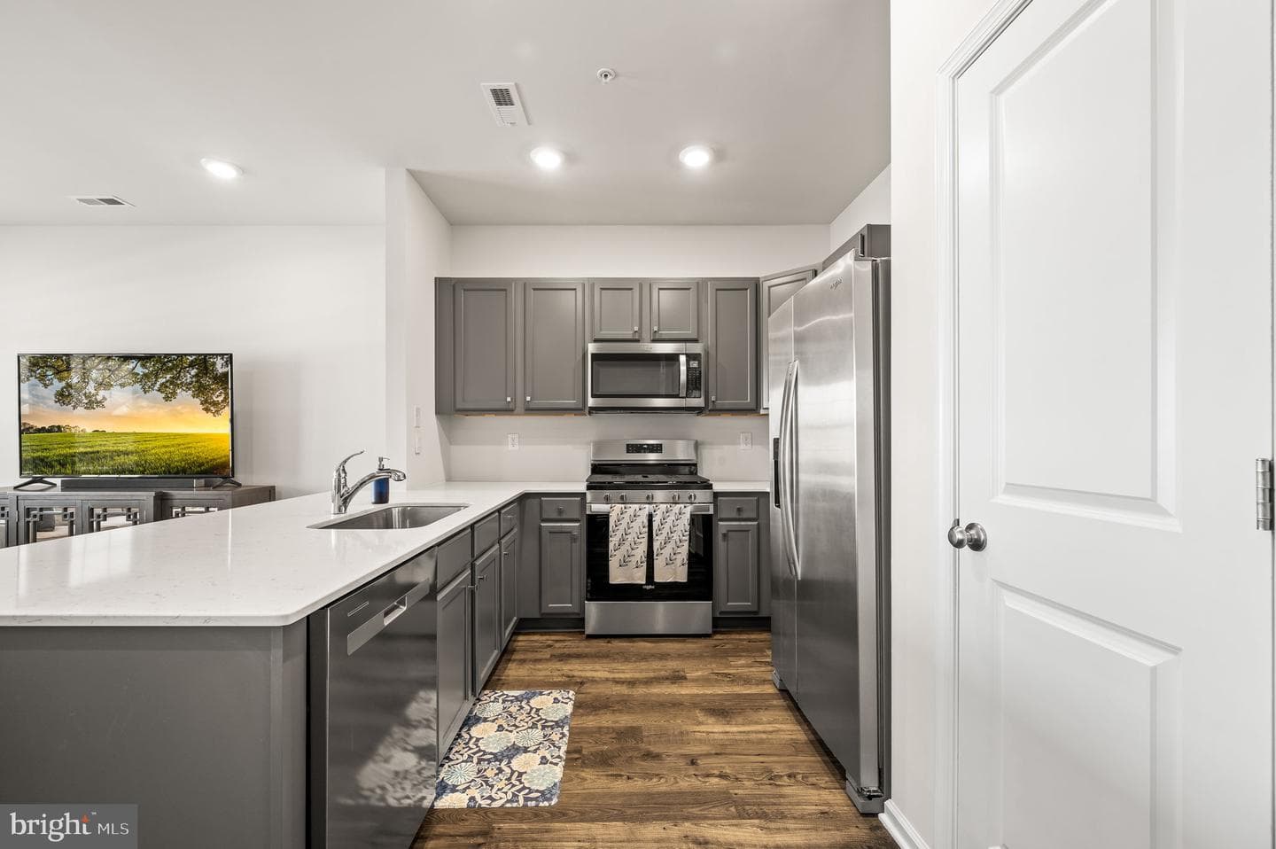 151 S Harner Boulevard photo 9