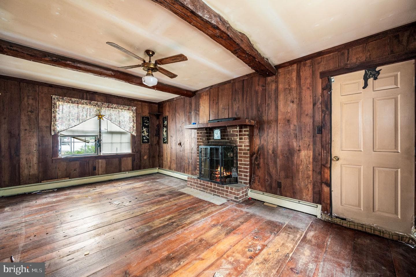 891 Brown Drive photo 4