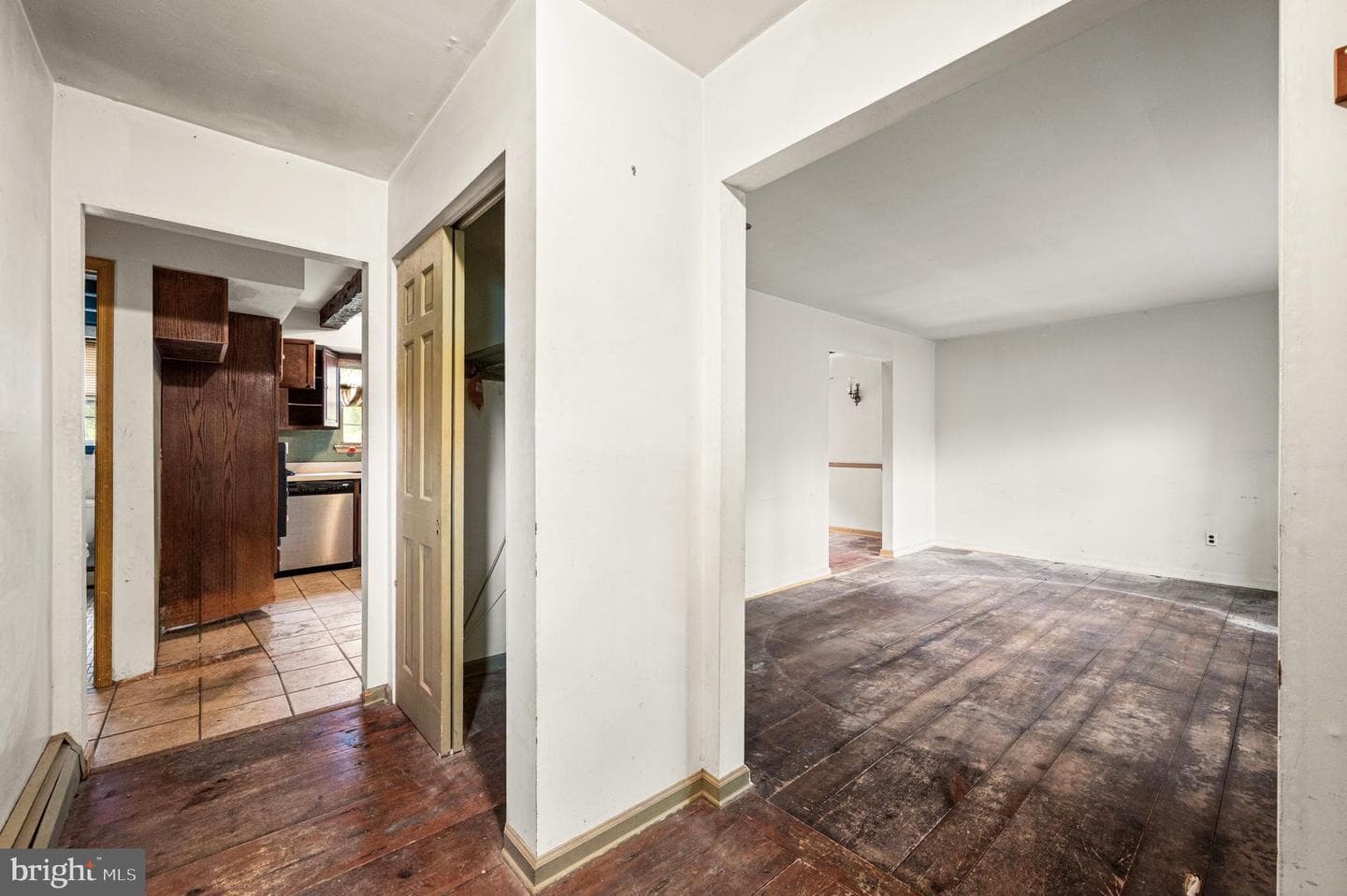 891 Brown Drive photo 6