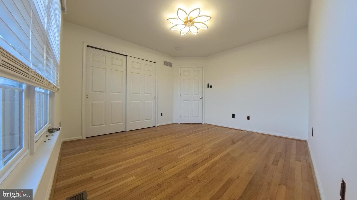114 Fairfax Court #2204 photo 21