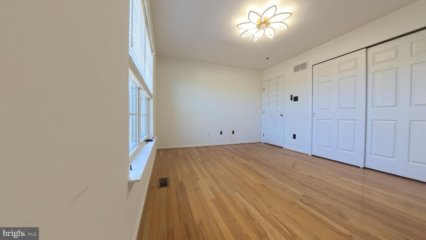 114 Fairfax Court #2204 photo 22