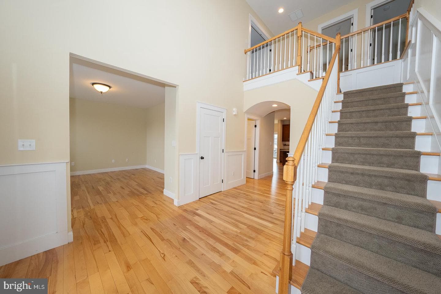 615 Foothill Drive photo 6