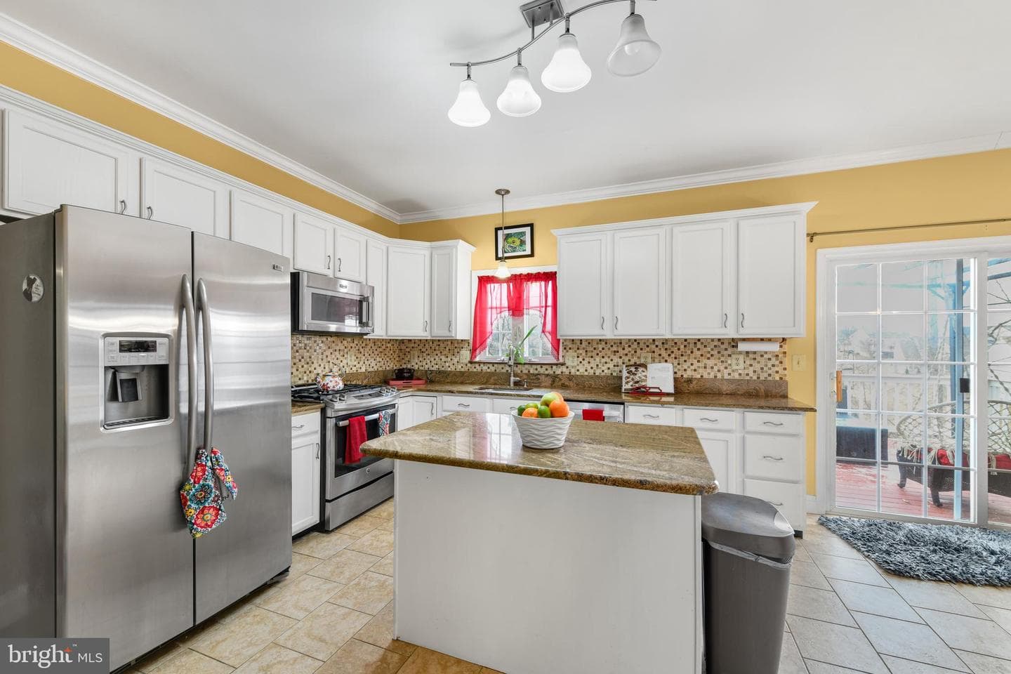 705 Meadowbrook Drive photo 11
