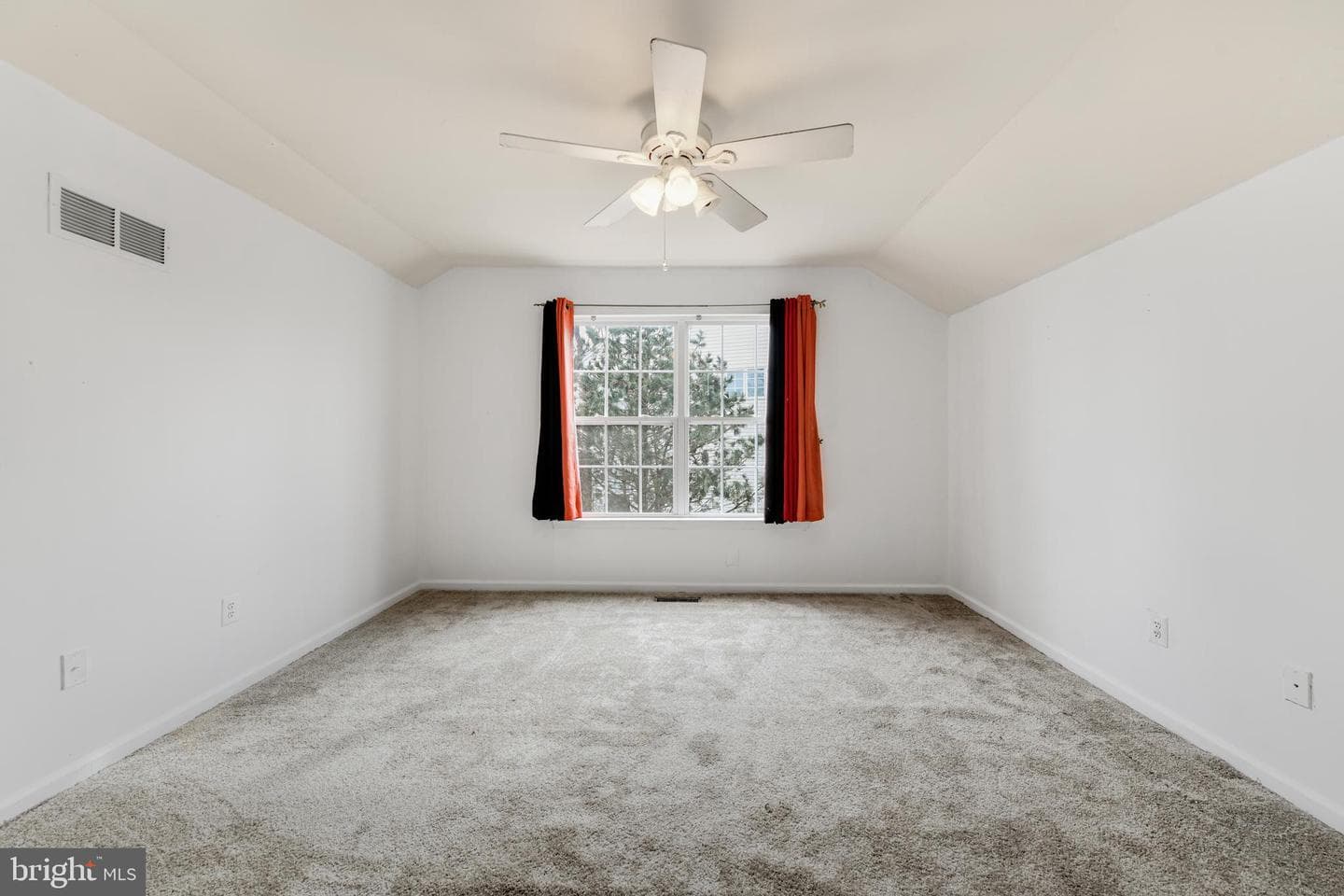 705 Meadowbrook Drive photo 29