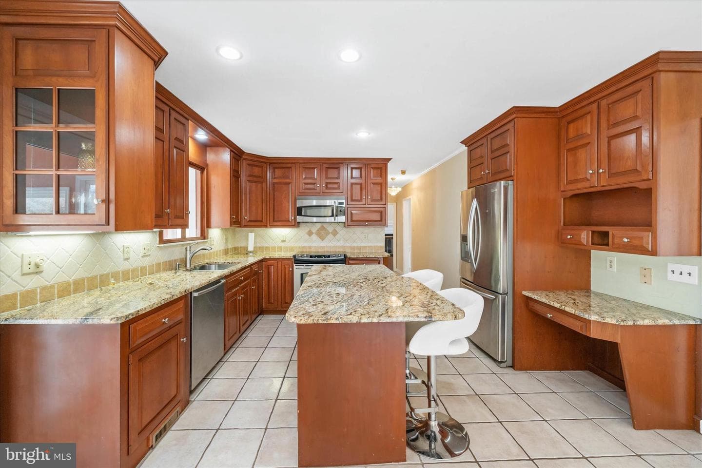 2 Fern Hill Road photo 13