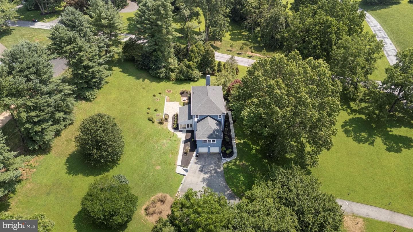 2 Fern Hill Road photo 54