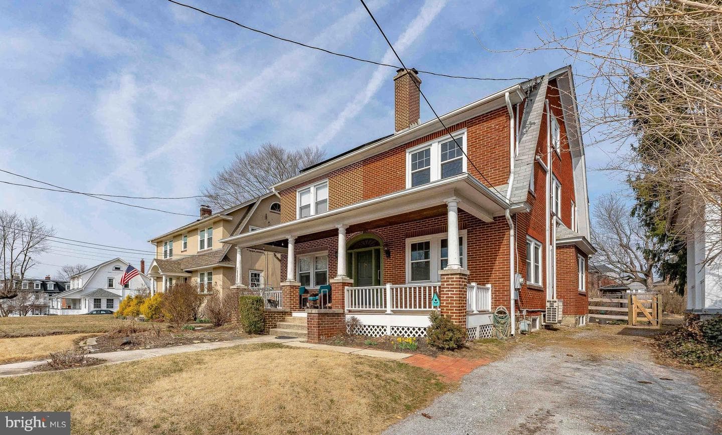 321 W Lancaster Avenue photo 1