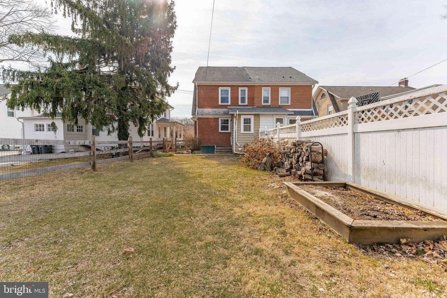 321 W Lancaster Avenue photo 37