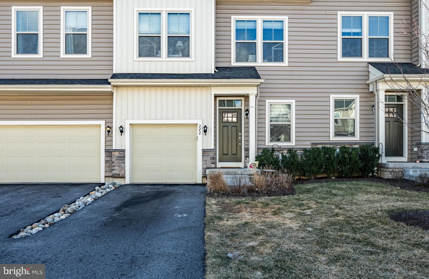 272 Kestrel Court photo 3