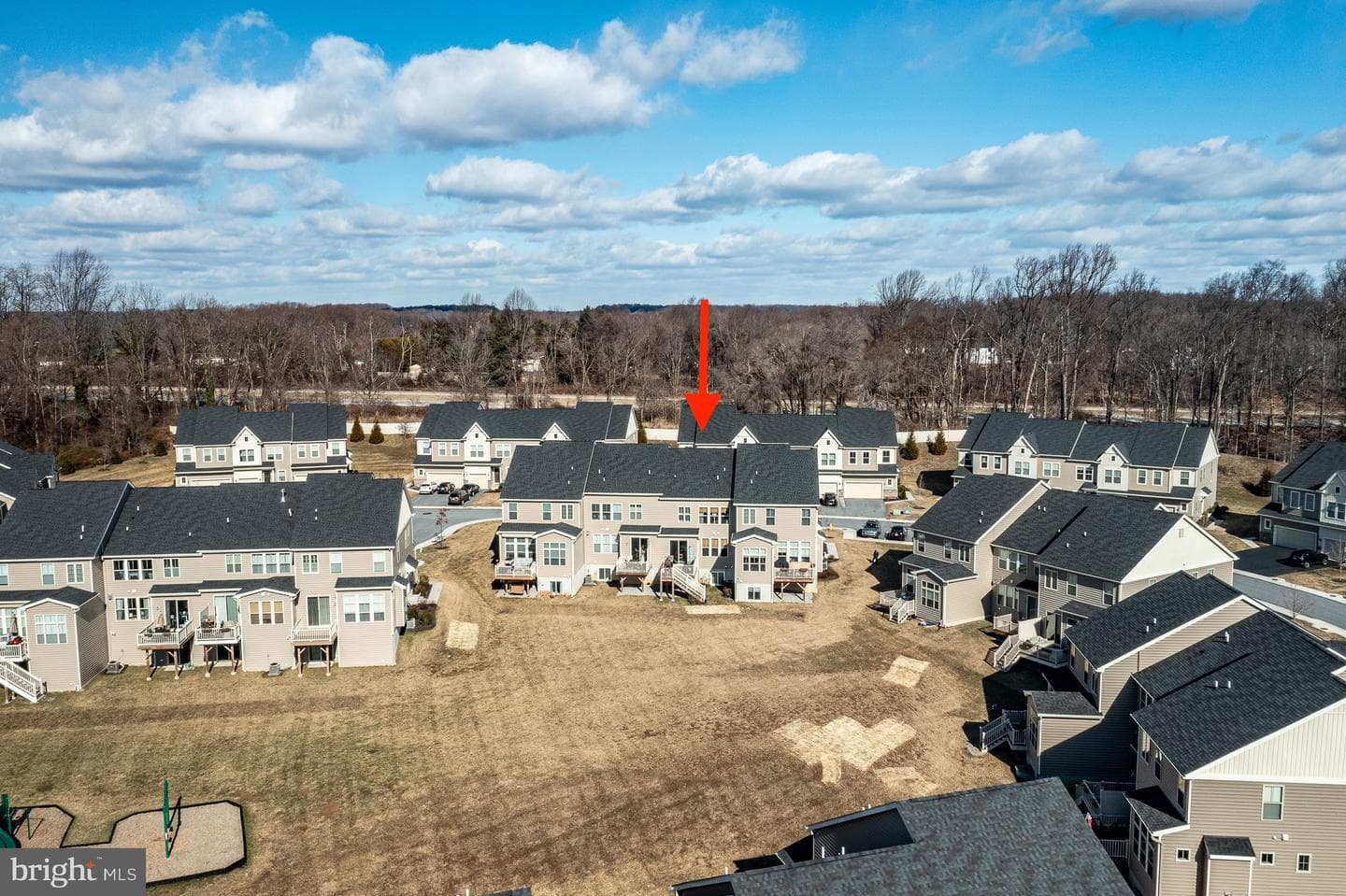 272 Kestrel Court photo 38