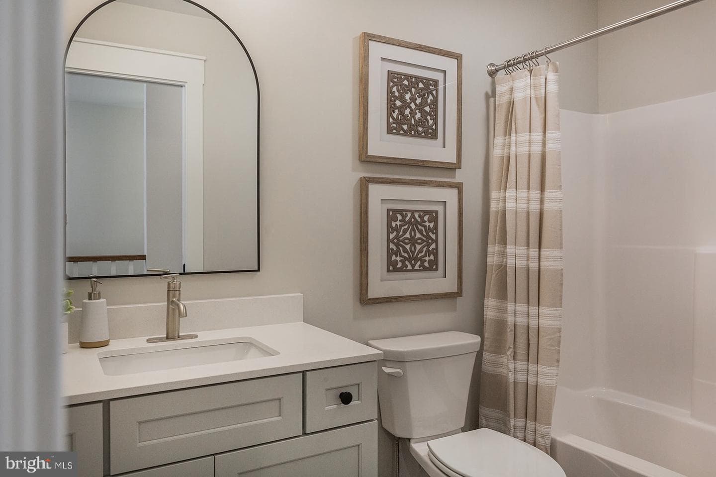 618 Greenbriar Path photo 37