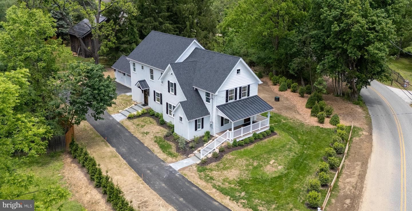 670 Leopard Road photo 3