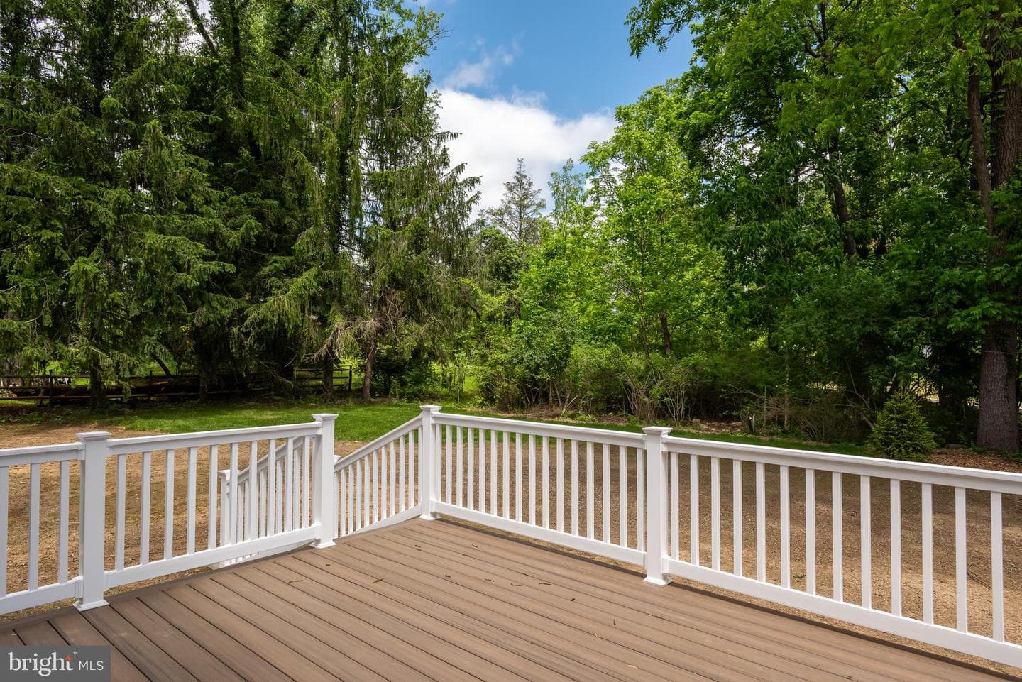 670 Leopard Road photo 47