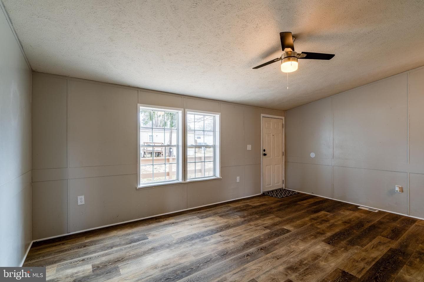 88 Rose Drive photo 12
