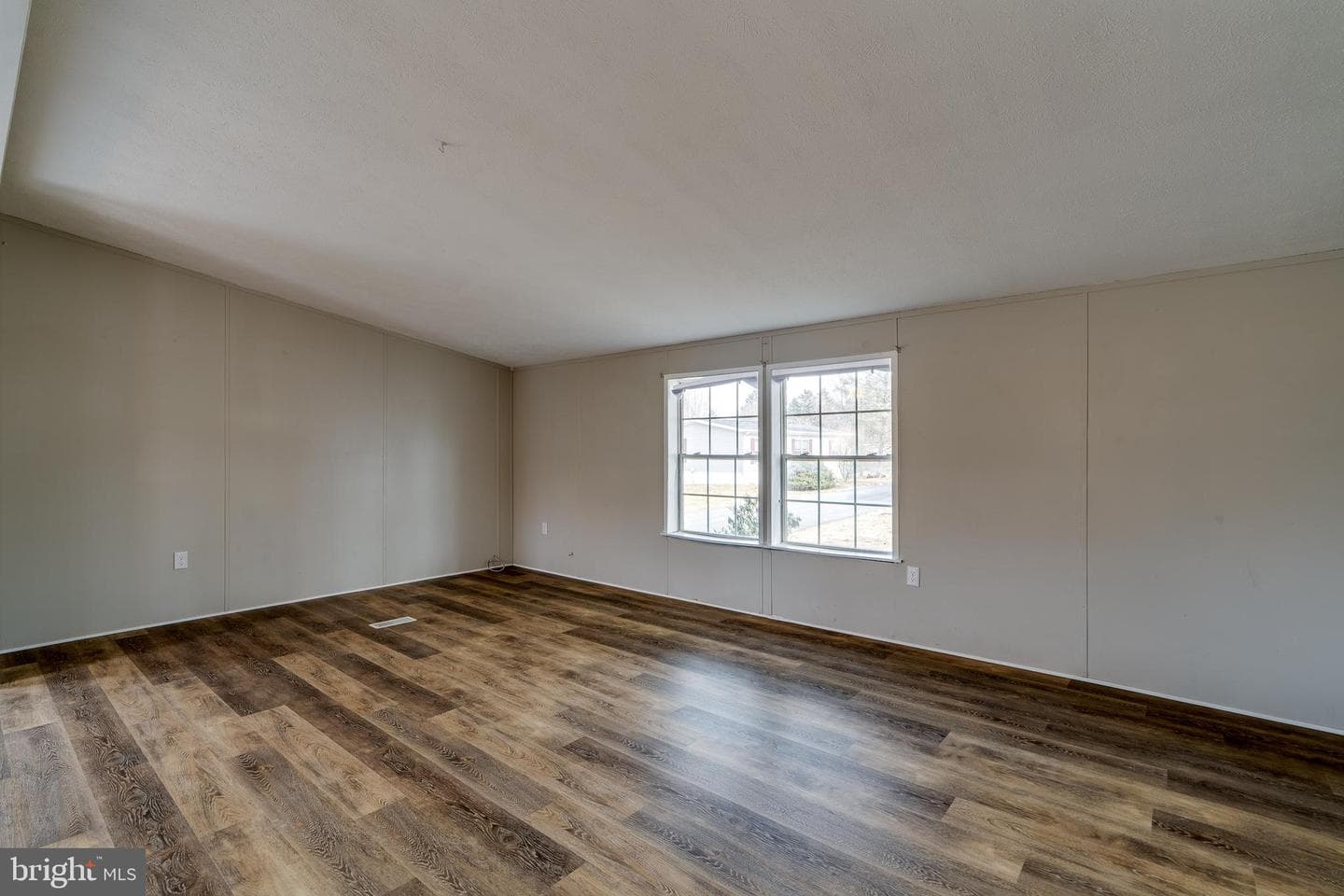 88 Rose Drive photo 14