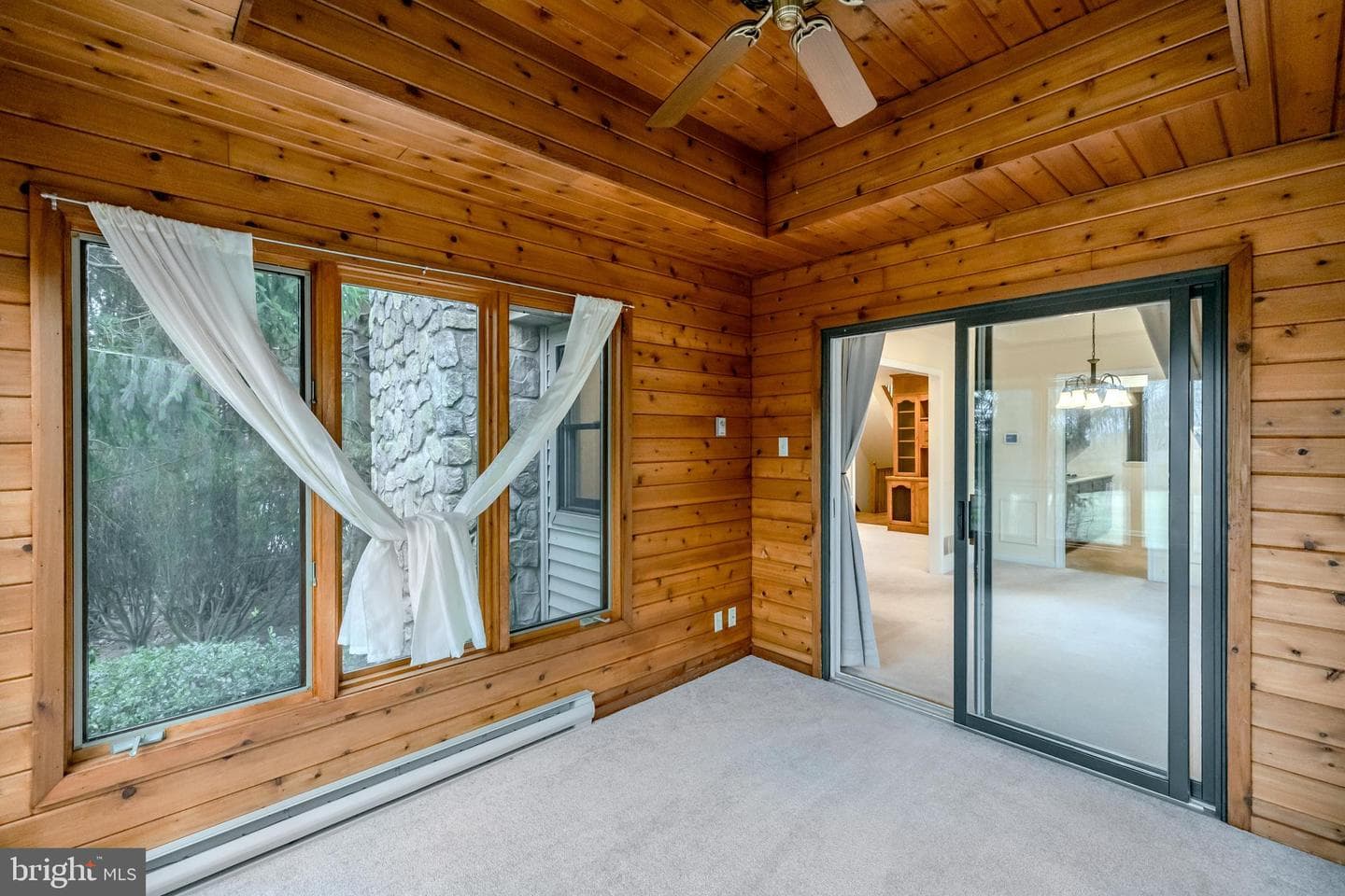 628 Glenwood photo 13