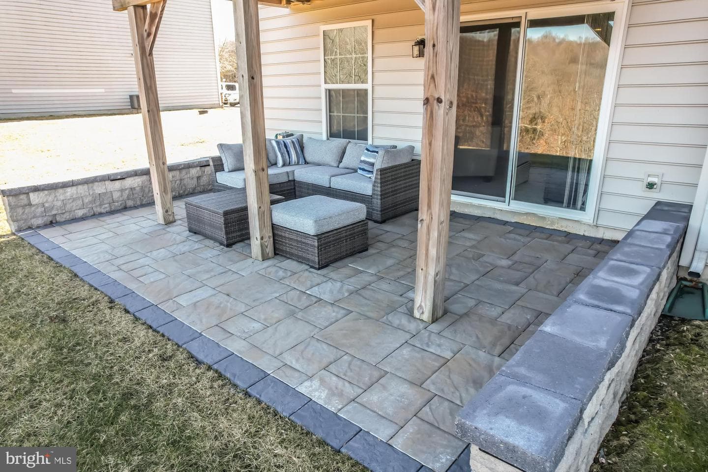 1841 Honeysuckle Court photo 38