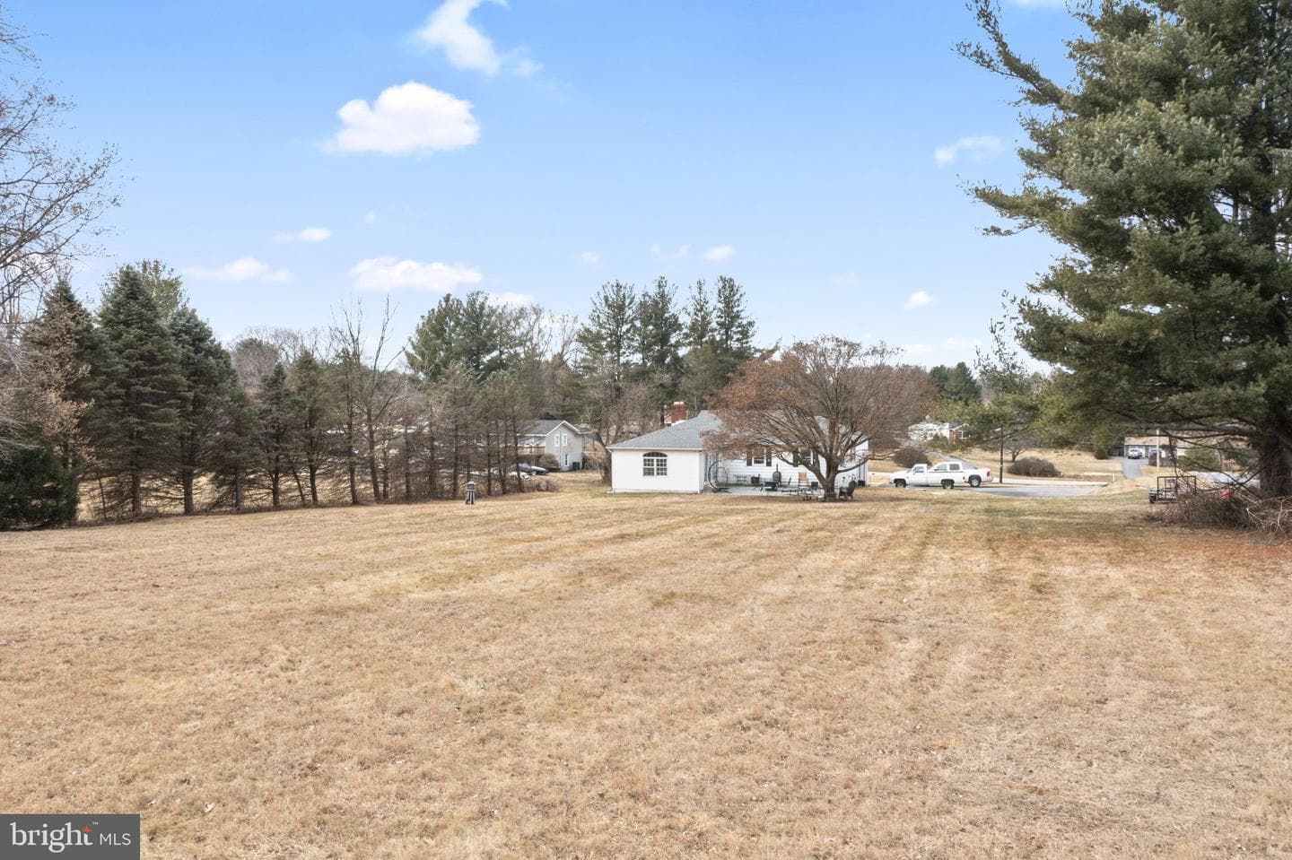 237 Schoolhouse Road photo 23