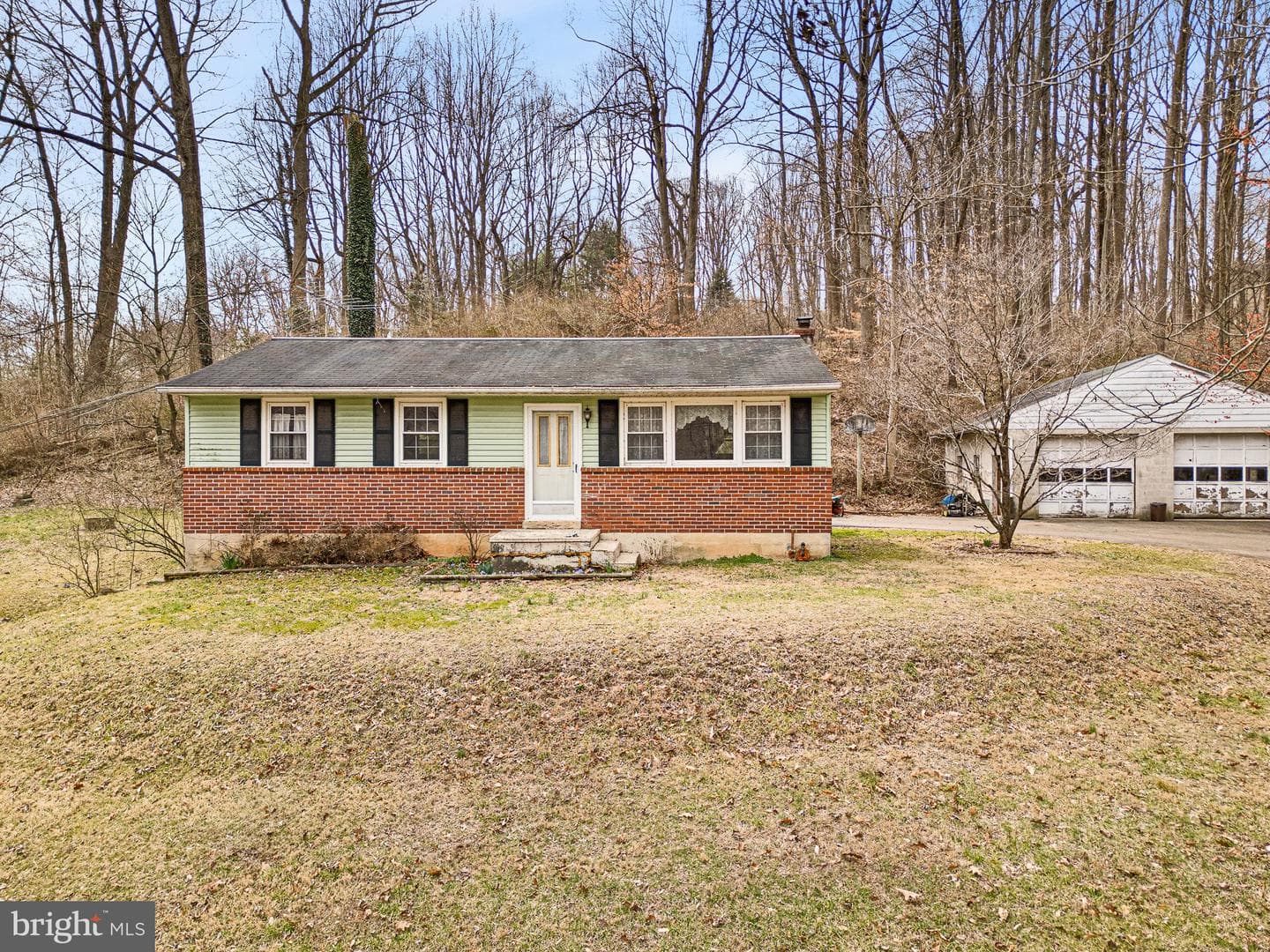 231 Laurel Bridge Road photo 4
